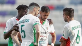 المولودية تُلامس اللقب وبلوزداد ما زال يُمنّي النّفس بِالتتويج