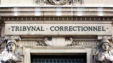 Tuer “200 imams”: seize militants d’ultradroite qui voulaient cibler les musulmans jugés