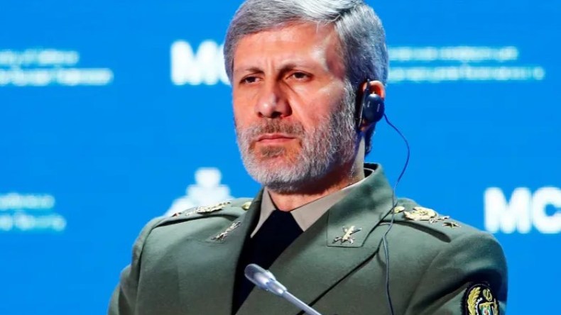 “أمريكا ستتلقى ردا حاسما”.. وهذا ما أكده قائد الجيش الإيراني