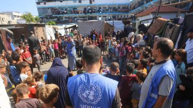 L’UNRWA qualifie d'”humiliant” le modèle de distribution de l’aide humanitaire à Ghaza