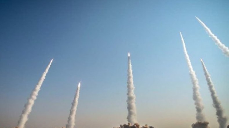 بسبب خرق الاتفاق.. ترامب يعلن عدم رضاه عن إيران والكيان الصهيوني معا