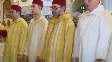 نحن أمة أمية، واختلاف المطالع!