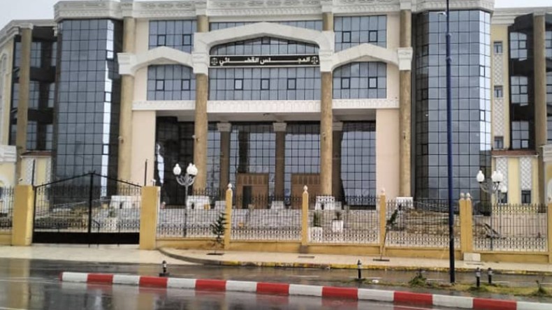 شاب يعتدي على سبعيني ويسلبه منحة التقاعد