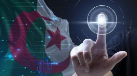 الجزائر الرقمية.. كبسة زر التكنولوجيا تنسف بيروقراطية الأوراق