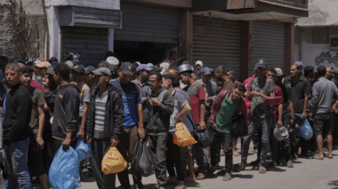 22 Palestiniens tués par Israël en se dirigeant vers un site de distribution d’aide alimentaire