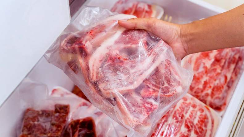 تعرّف على 5 أخطاء في تخزين لحم الأضحية