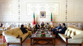 رئيس المحكمة الدستورية للبرتغال يحل بالجزائر