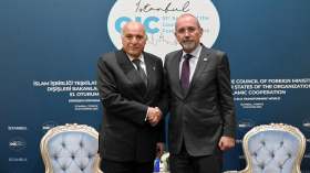 عطاف ونظيره الأردني يبحثان تطورات العدوان على إيران