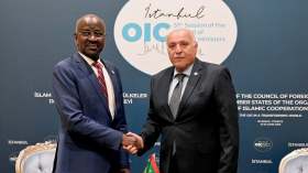 عطاف يبحث مع نظيره الموريتاني تعزيز الشراكة والتكامل بين الجزائر وموريتانيا