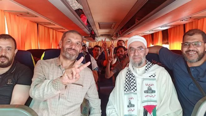 جزائريون يتوجهون نحو غزة ضمن “قافلة الصمود” المغاربية