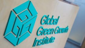 الجزائر تنضم إلى المعهد العالمي للنمو الأخضر