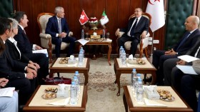 وزير الداخلية يستقبل وزير العدل والشرطة السويسري