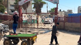 غزة: نفاد الوقود عن مستشفى “شهداء الأقصى” يهدّد حياة مئات المرضى