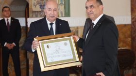 وسام بدرجة عشير للرئيس المدير العام لـ”سونلغاز” مراد عجال