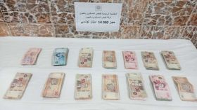 الجمارك تحجز مبلغ 14 ألف دينار تونسي غير مصرح به لدى مسافر