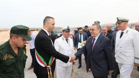 مراد يعاين مشروع ربط ميناء الغزوات بالطريق السيار ويدعو لتسريع وتيرته