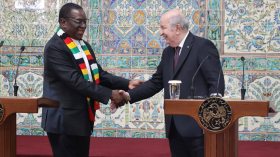 رئيس زيمبابوي: الجزائر شريك استراتيجي وعلاقاتنا متجذرة في التضامن والتحرر