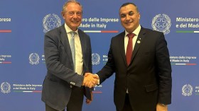 الجزائر وإيطاليا تعززان تعاونهما في مجالات البريد والاتصالات والتكنولوجيا