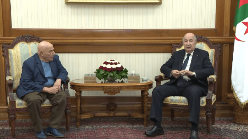 رئاسة الجمهورية: الرئيس تبون يستقبل المجاهد والروائي الكبير رشيد بوجدرة
