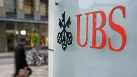 بنك “يو بي أس” يُحذّر من توجه المستهلك الأمريكي الى اقتناء المنتجات الفاخرة من أوروبا