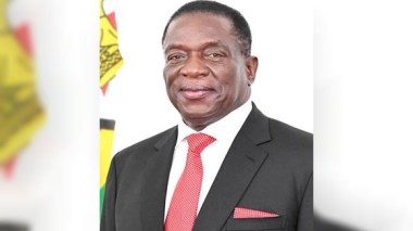 Le président zimbabwéen entame une visite officielle en Algérie