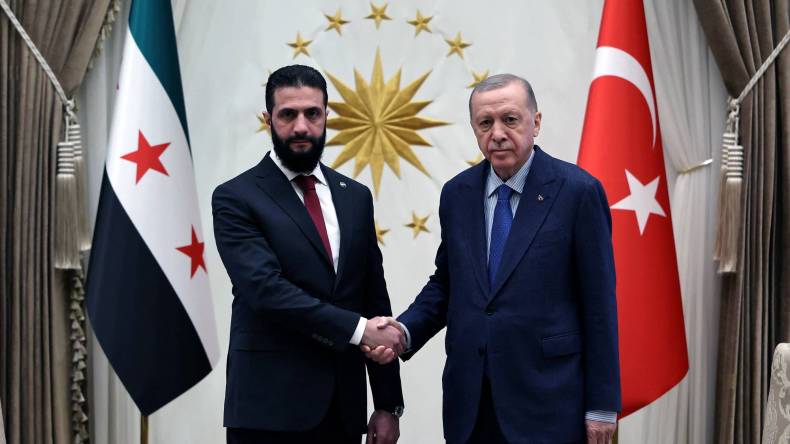 في ظل التصعيد الصهيوني بسوريا.. أردوغان والشرع يبحثان المستجدات
