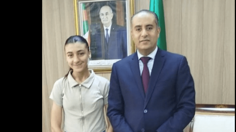 الوزير صادي يستقبل البطلة نسرين عابد