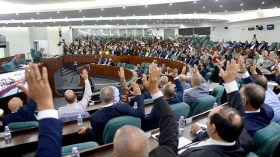 استرجاع الأموال المنهوبة وتسليم الفارّين والخروج من القائمة الرمادية