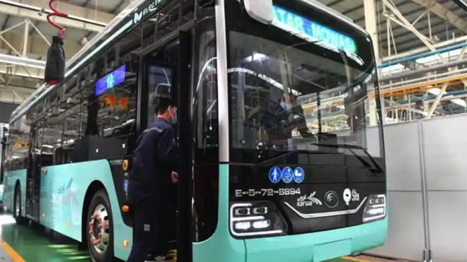 الجزائر على أجندة شركات صينية للحافلات والدواء والمناجم