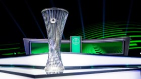 نتائج الجزائريين في دوري المؤتمر الأوروبي