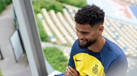 أوّل مباراة لـ “زرقان”