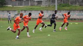 منافس المنتخب المحلي يتعادل