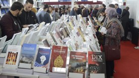 نحو تنظيم طبعة استثنائية للصالون الدولي للكتاب بالجزائر