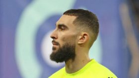 بِالفيديو: ماندريا كاد يتشاجر مع الأنصار المتعصّبين