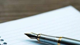 أقرب إلى وصف أثاث لِتزيين الواجهة أو مواكبة لِموضة رائجة