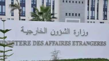 Acheminement et récupération des valises diplomatiques: Le Chargé d’affaires de l’ambassade de France en Algérie convoqué au MAE