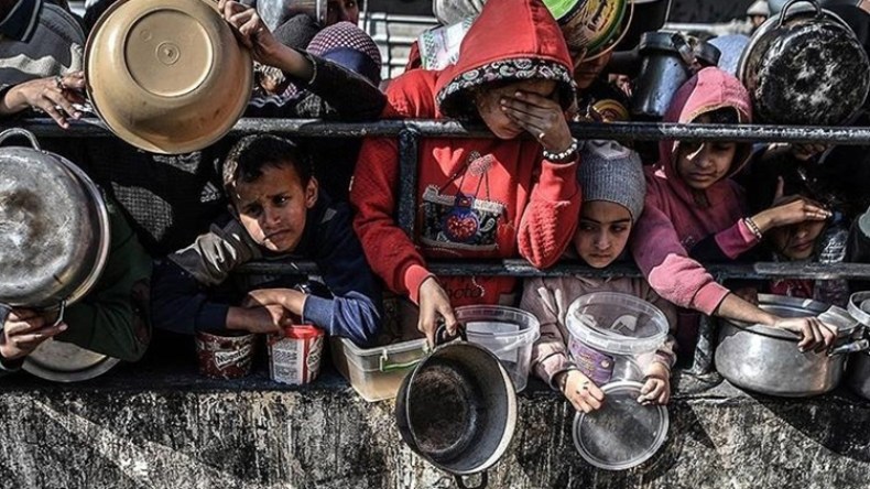 المجاعة تضرب غزة ومساعدات تسرق وتباع بأسعار خيالية في الأسواق