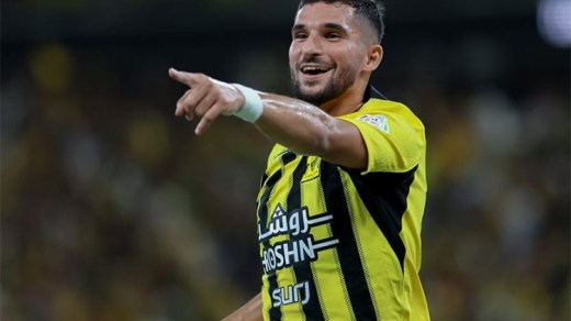 عوار يعود إلى الملاعب الأوروبية من بوابة ريال بيتيس الإسباني