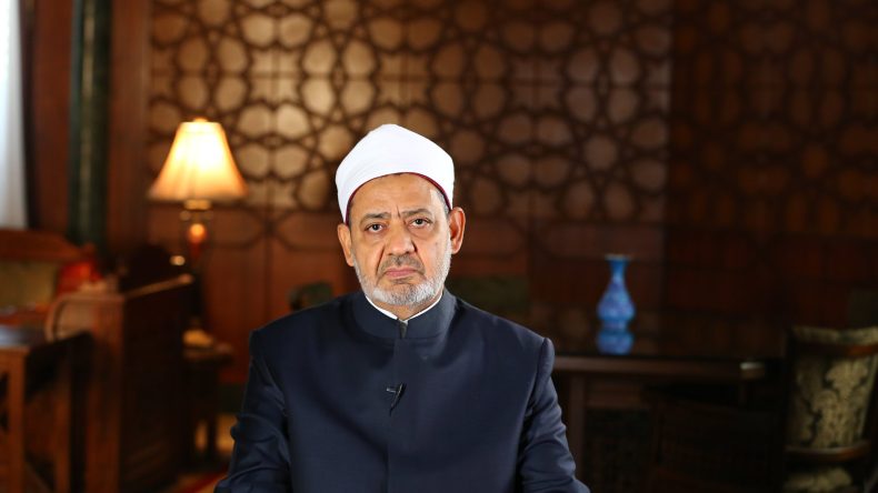 تضامنًا مع غزة.. الأزهر يعلّق التهاني والمؤتمرات