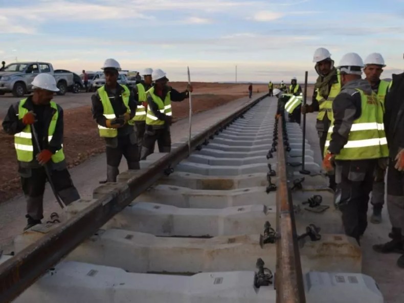 Achèvement des travaux de la ligne ferroviaire Tindouf-Gara Djebilet