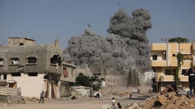 Israël tue 25 Palestiniens affamés près d’un centre de distribution d’aide dans le sud de Gaza