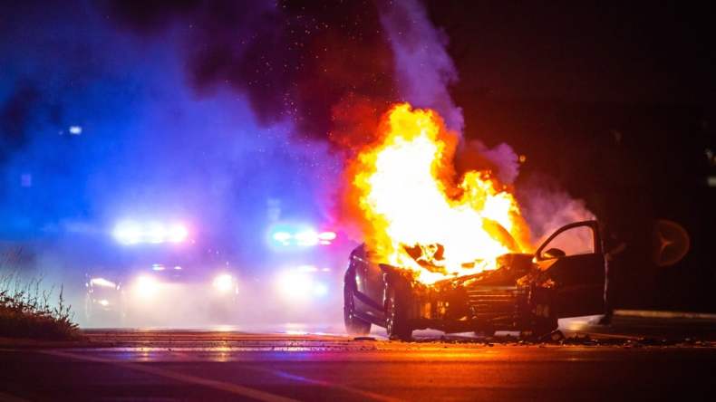 الشرطة الجزائرية تحذّر من ترك 4 أشياء في السيارة خلال الصيف