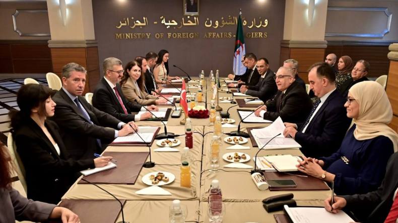 انعقاد الدورة الثانية للمشاورات السياسية الجزائرية-التركية