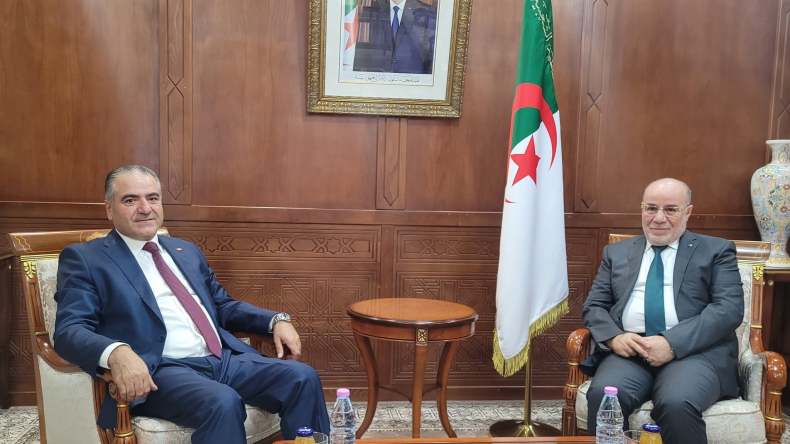 بلمهدي يستقبل السفير اللبناني