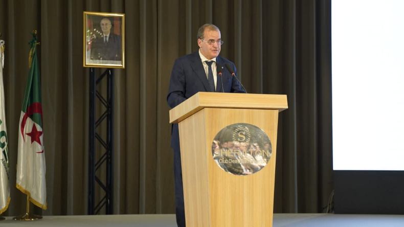 رزيق يُمثل الرئيس تبون في قمة الغذاء بأديس أبابا