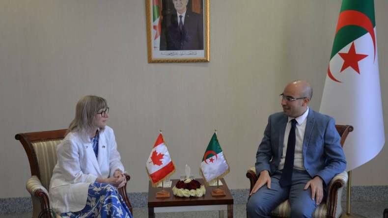 إشادة بإسهامات الجالية الجزائرية في كندا