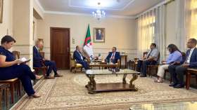 مباحثات جزائرية-فنلندية حول تكنولوجيا الإعلام والاتصال