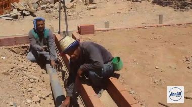 النعامة: حرفة البناء.. بين مشقة العمل و حرارة أشعة الشمس