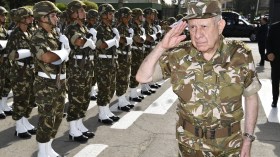 “مصير الجزائر المستقلة والمستقرة وذات القرار السيّد بين أيدي جميع أبنائها المخلصين”