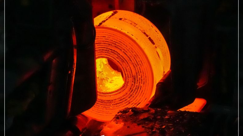 “توسيالي الجزائر” تشرع في إنتاج نوع جديد من الصلب